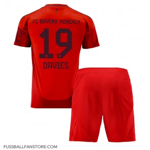 Bayern Munich Alphonso Davies #19 Replik Heimtrikot Kinder 2024-25 Kurzarm (+ Kurze Hosen)